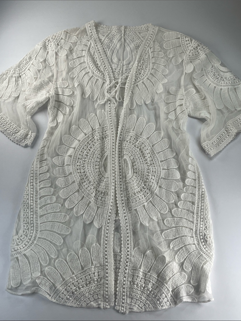 White Cotton Embroidered Women’s Swim Cover-Up with Tie Front Sz OS